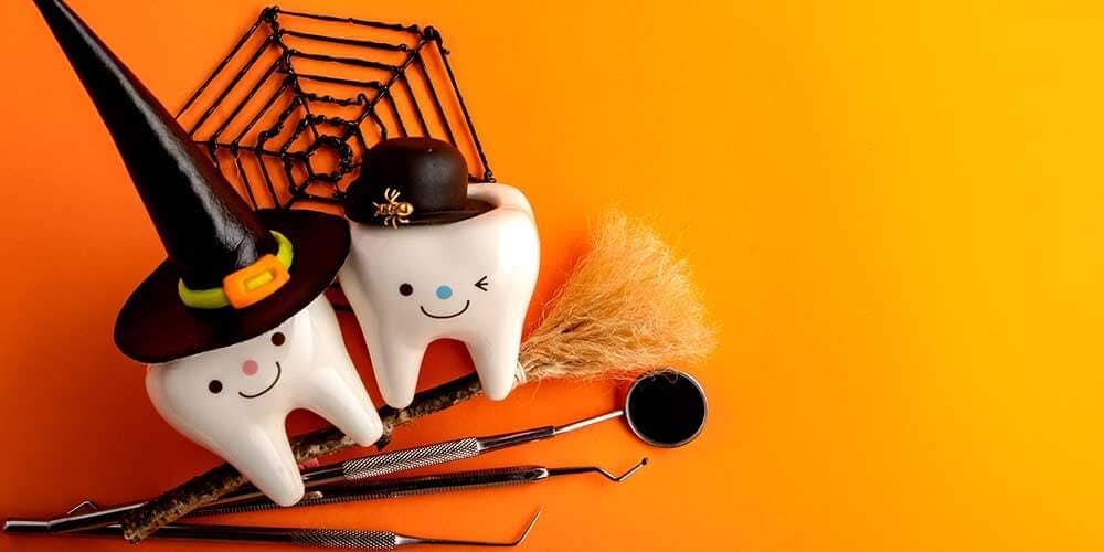 Keep halloween healthy for teeth